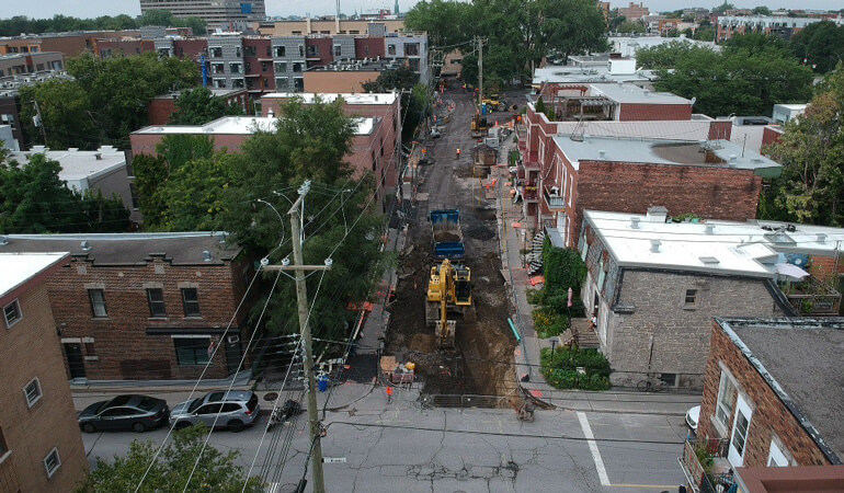 Pavage d'asphalte municial dans la grande région de Montréal